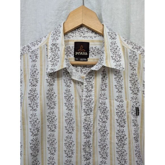 Prana men's small short sleeve brown floral on white button up shirt K9 - Picture 3 of 9